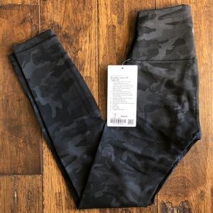 Lululemon Wunder Train High-Rise 25”